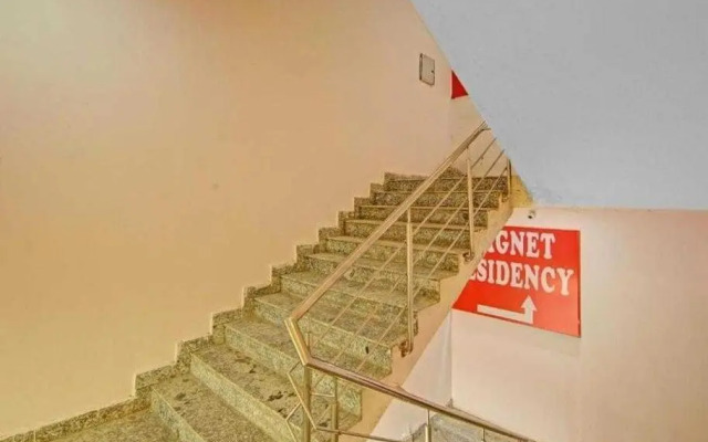 Oyo 92359 Hotel Magnet Residency