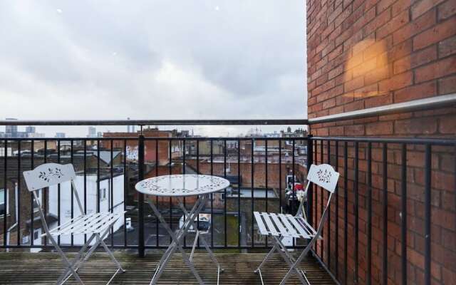 The Harlesden Escape - Spacious 3bdr Flat With Balcony