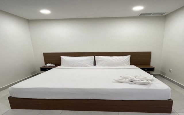 Magic Suite Tower