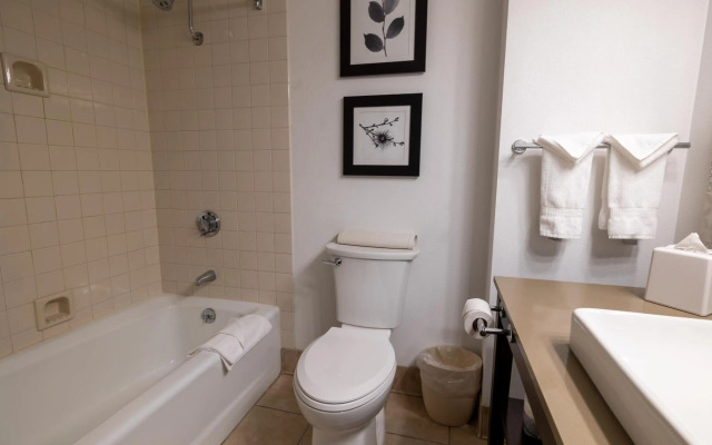 Country Inn & Suites by Radisson, Seattle-Bothell, WA