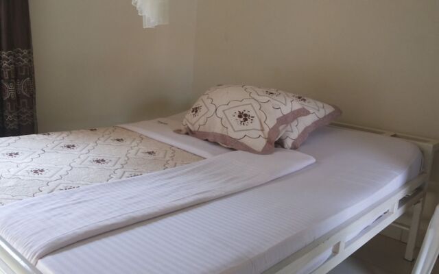 Lira Tasha Hotel