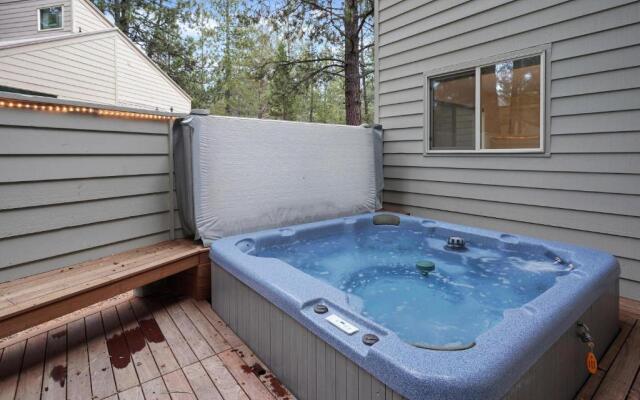 2 Landrise-AC-Hot Tub-4BR/2BA