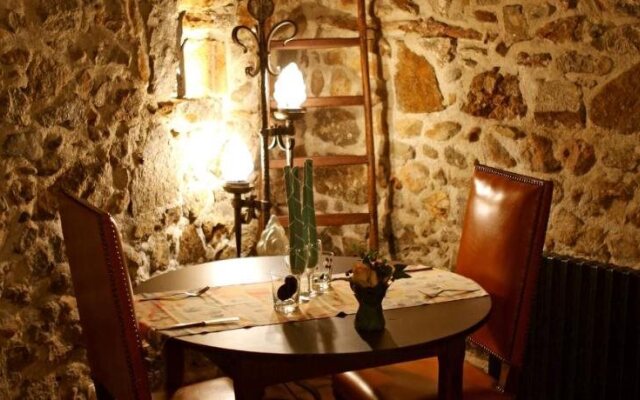 Logis Auberge Du Peras