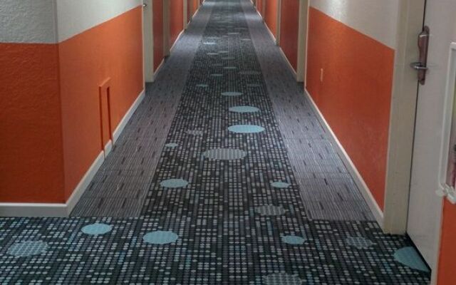 President Inn & Suites