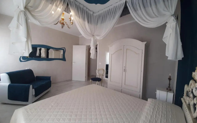 Suites Train Station Mestre Apartment    (No Front Desk Need To Contact Property 5  Days In Advance)