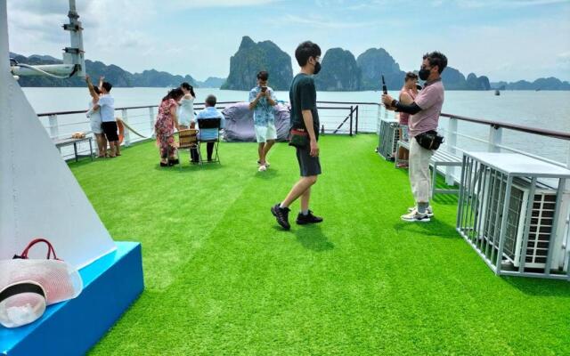 Halong Bay Full Day Trip - 6 Hours Route