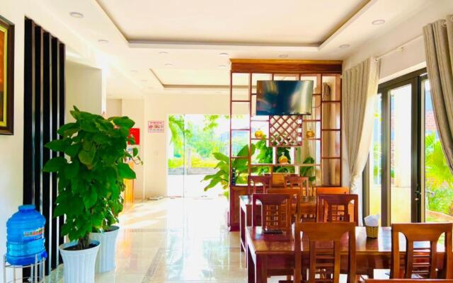 Hung Vuong Resort