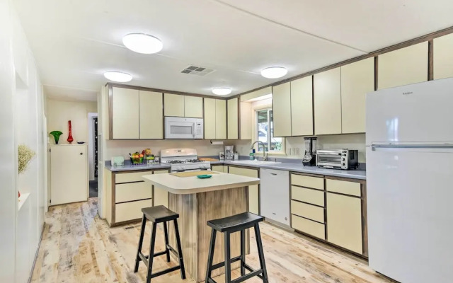 Sedona Stardust Hideaway' w/ Patio & Mtn Views!