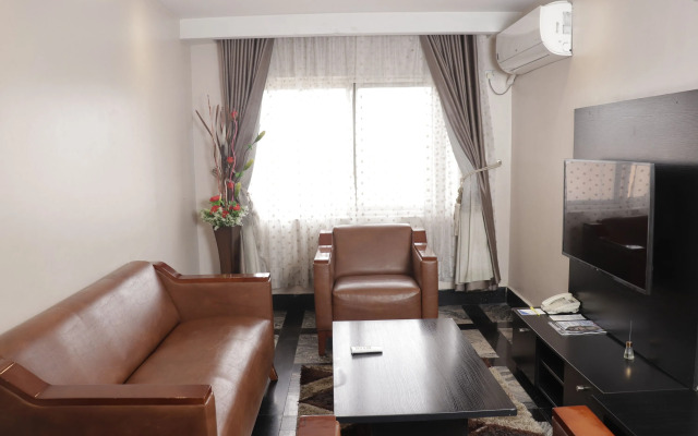 Golden Tulip Garden City Hotel - Rivotel