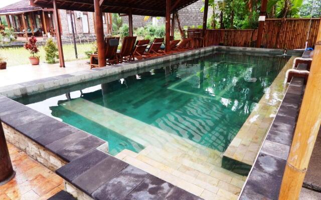 Alamanda Family Villas & Pool