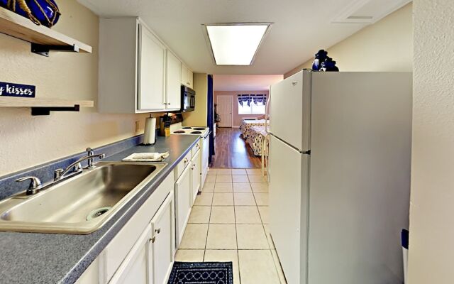 131 Seabreeze - One Bedroom Condo