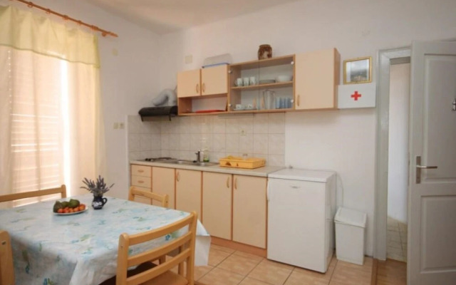 Darka - Free Parking - A2 Veliki