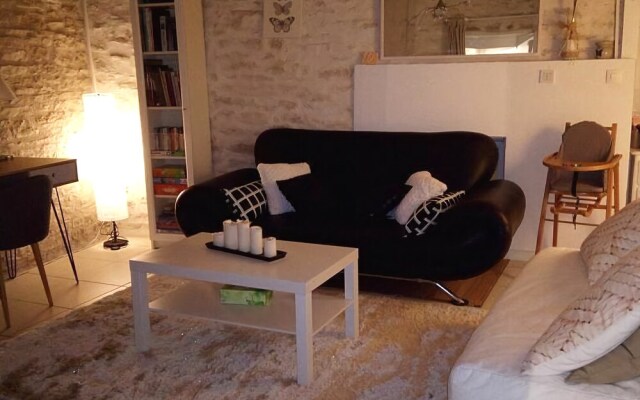 Holiday home Aqueducienne