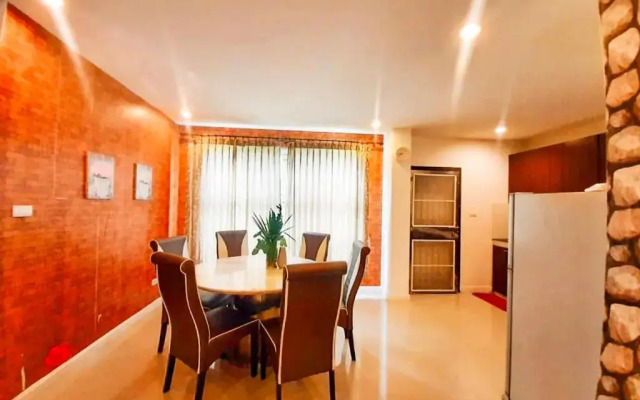 บ้านแฟมิลี่ ปาร์ตี้ พูลวิลล่า หัวหิน ใกล้เซเว่น 3ห้องนอน รองรับ 6-15 คน