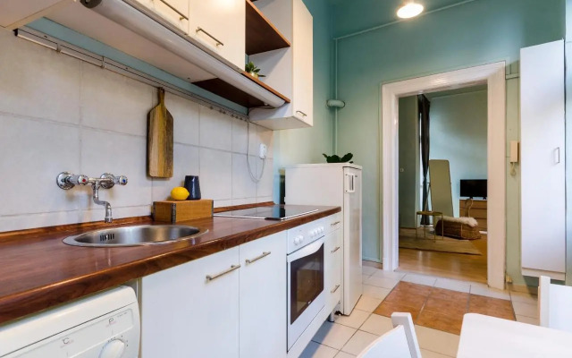 Kaz 28 Studio In The Heart Of Party District.