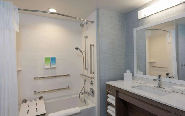 Home2 Suites by Hilton Indianapolis Airport