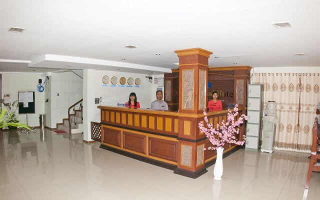 City Grand Hotel