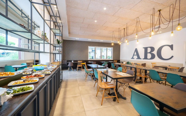 Hotel ABC