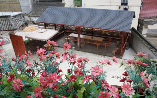 Deqing Shanyinju Country House