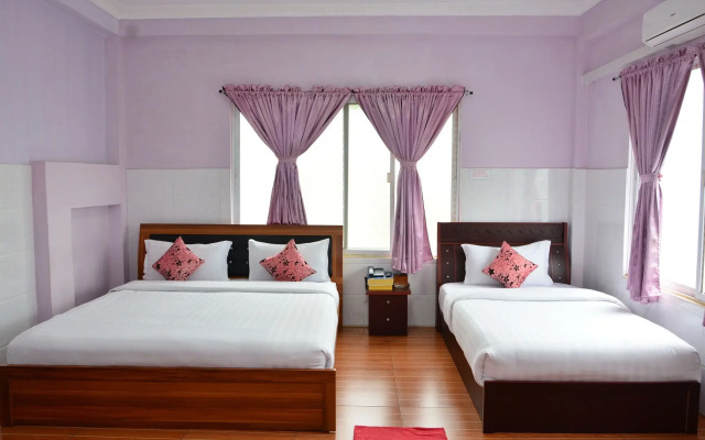 Hotel 99