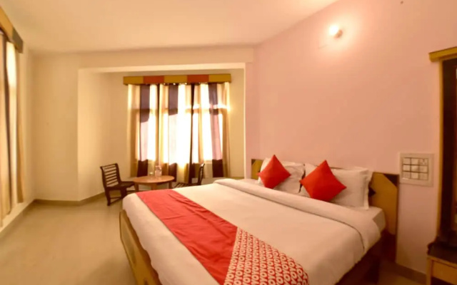 Hotel Silver Face by OYO Rooms