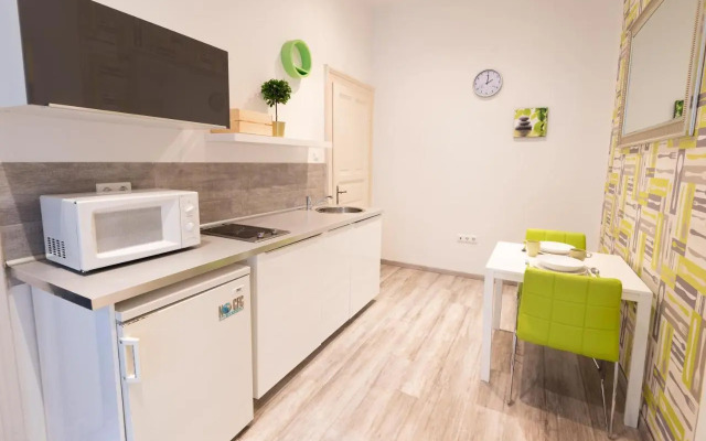 Standard Apartment by Hi5 - West End Center