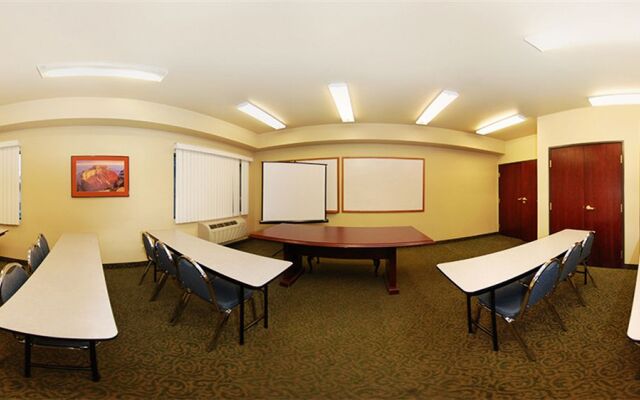 Comfort Inn & Suites At ASU