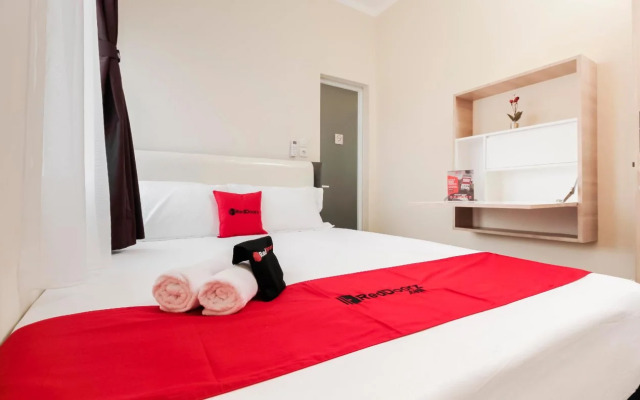 RedDoorz Near Cengkareng Airport