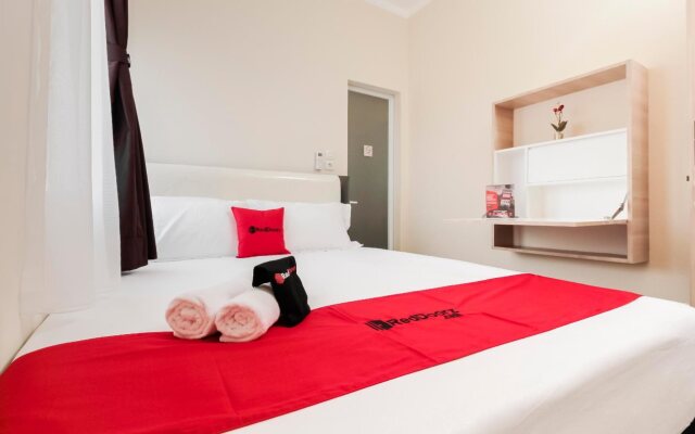 RedDoorz Near Cengkareng Airport