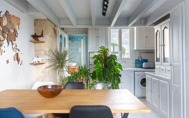 Surf Cocoon With Rooftop