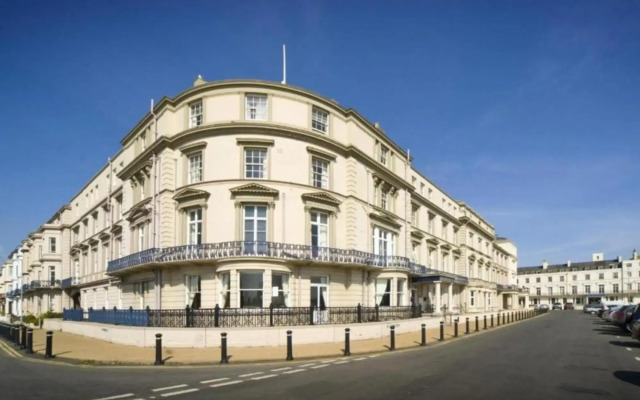 The Carlton Hotel