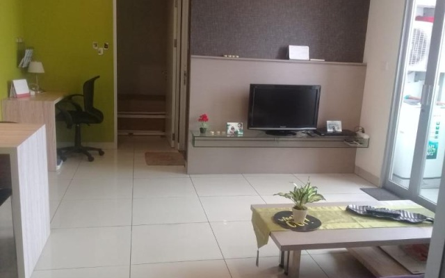 Luxury Living At The Edge By Zuzu – Guest Rooms – Cimahi