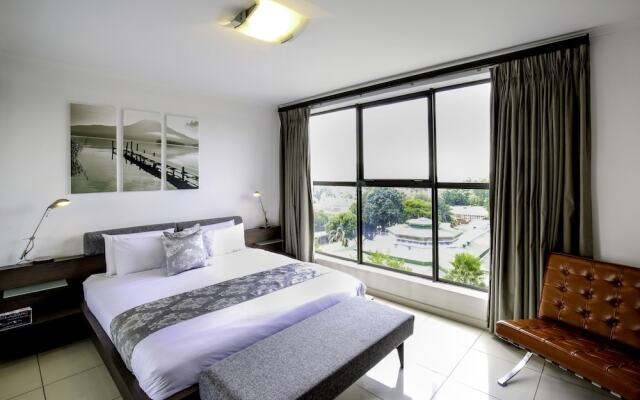 Urban Hip Hotels - The Nicol