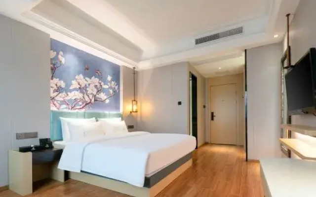 Magnotel Hotel (Ezhou Yintai Baihuo Nanpu Road)