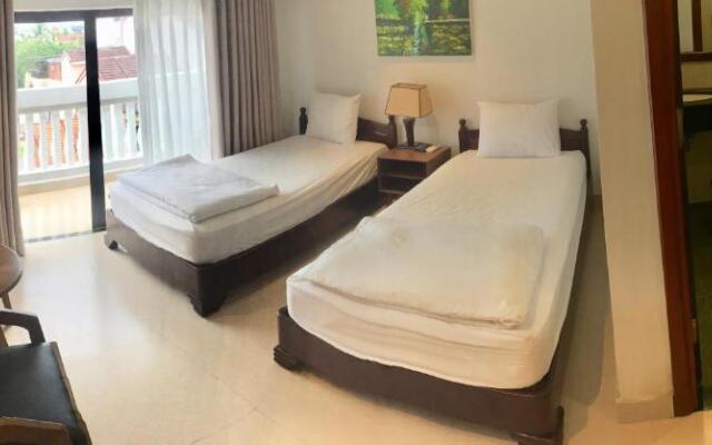 Backhome Hotel - Hostel