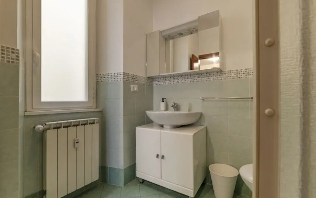Piazza Re di Roma Apartment