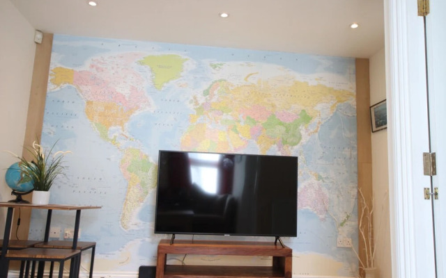 Contemporary 2 bed Flat in Bristol, Free Parking