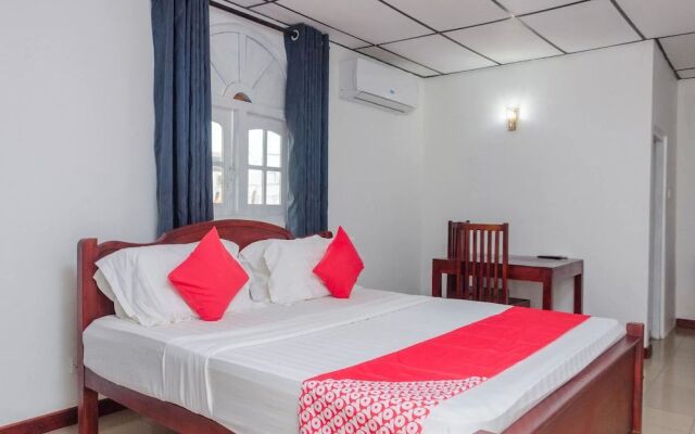 OYO 385 Sanri Villa Negombo