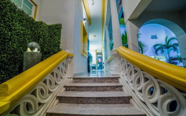 Hotel Casa Blanca