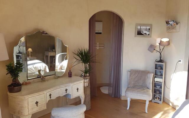 B&B Lou Mas (Adults Only)