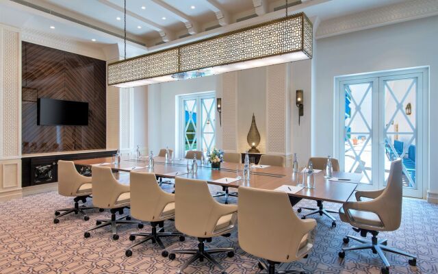 Hilton Salwa Beach Resort & Villas