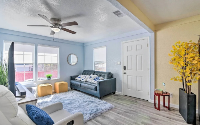 Galveston Retreat w/ Backyard & Patio!