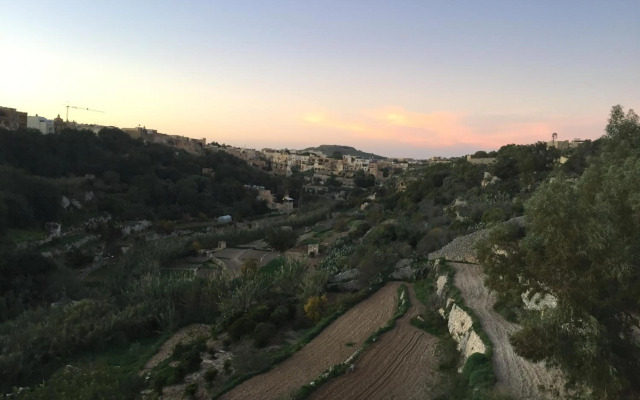 Newly furnished appt in Gozo