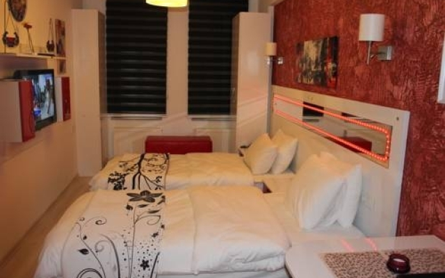 Taksim Doorway Suites 2