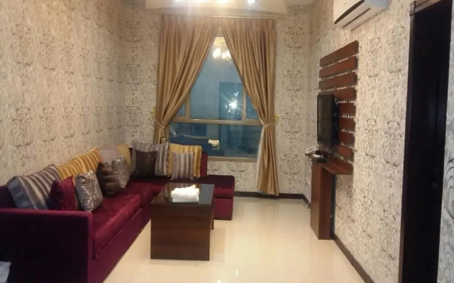 Dana Plaza 1