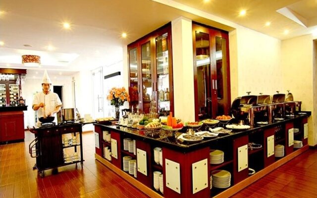 Lavish Centre Hotel