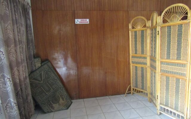 Hotel Bakti