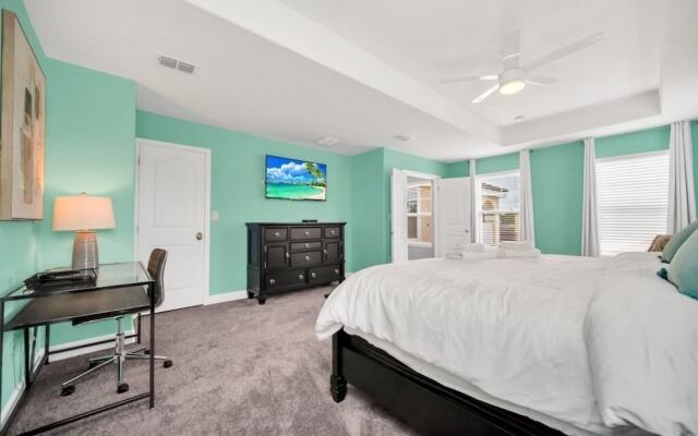 Ultimate 6 Bedroom Villa by Redawning