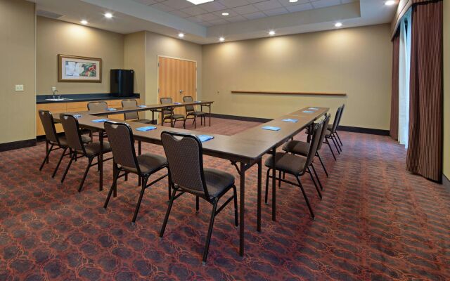 Hampton Inn & Suites Bremerton