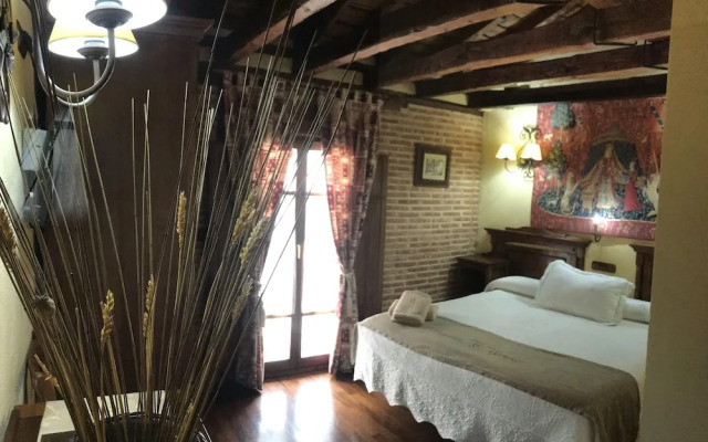 Hospedería Casa De Cisneros